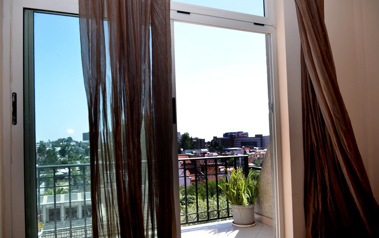 Melodie Hotel Addis Abeba Buitenkant foto