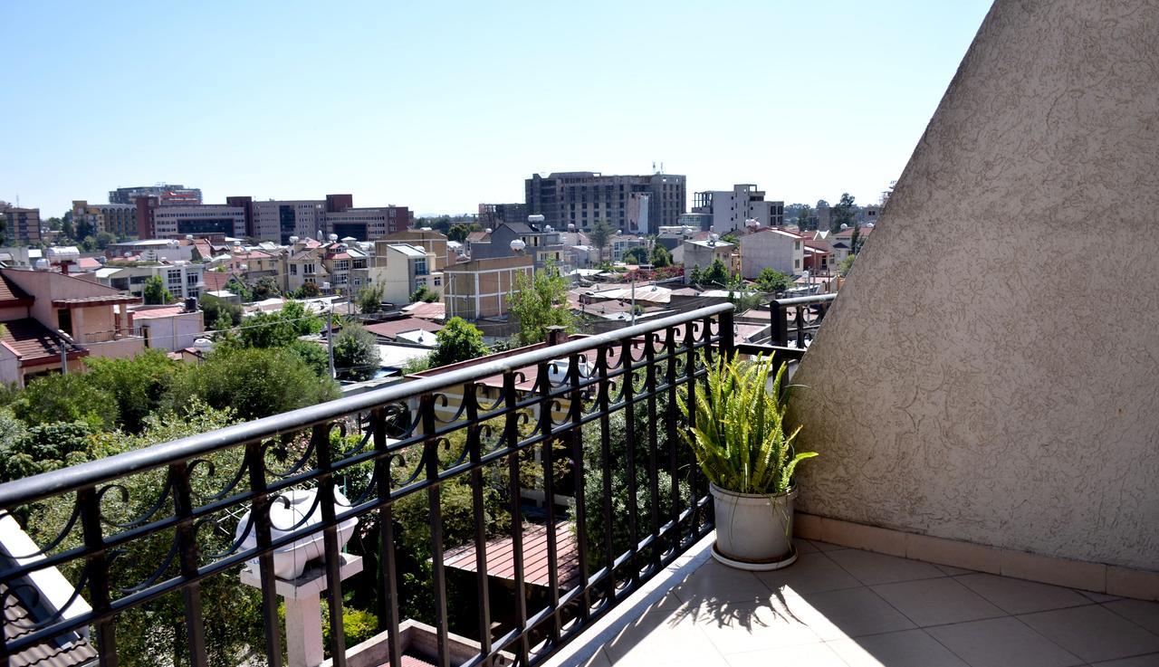 Melodie Hotel Addis Abeba Buitenkant foto
