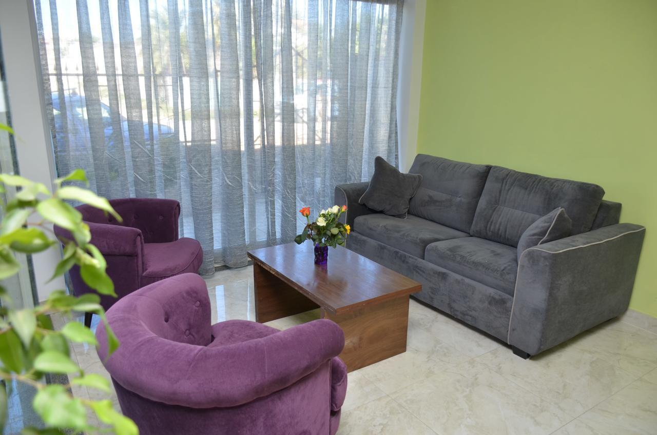 Melodie Hotel Addis Abeba Buitenkant foto