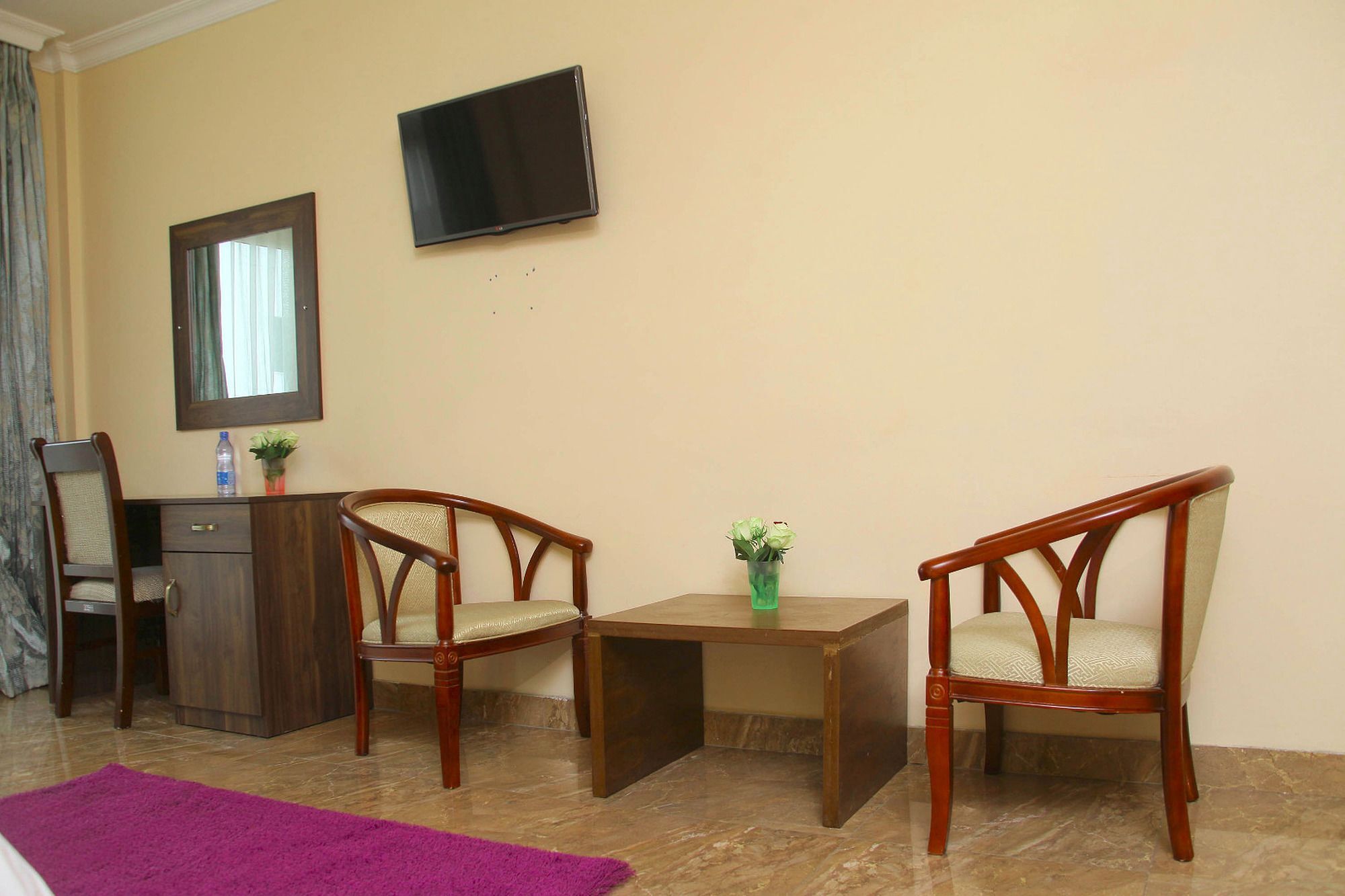 Melodie Hotel Addis Abeba Buitenkant foto