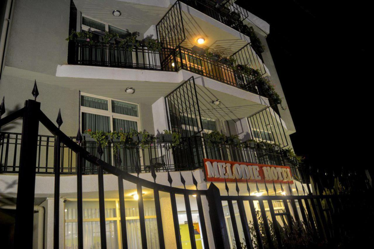 Melodie Hotel Addis Abeba Buitenkant foto