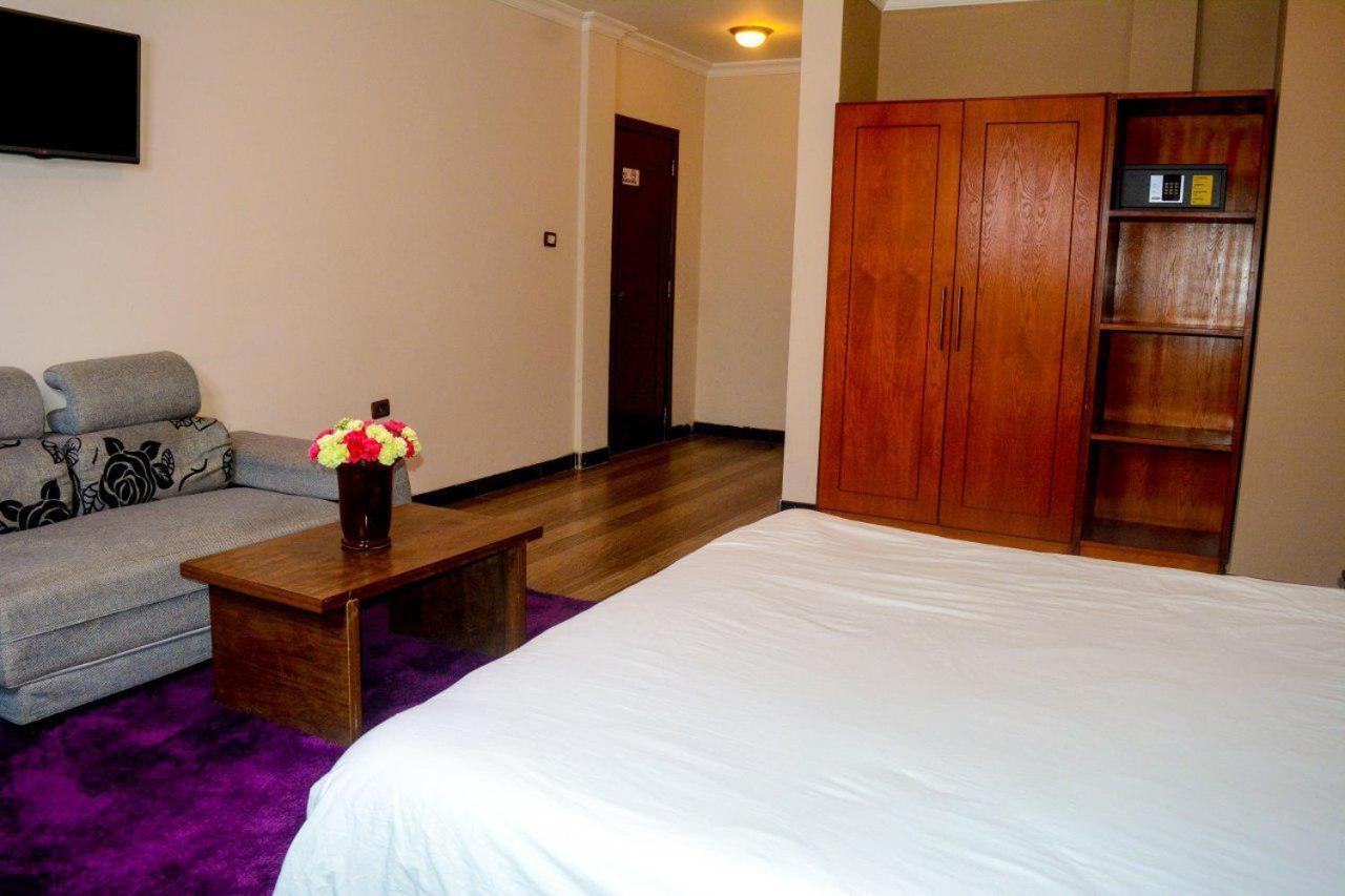 Melodie Hotel Addis Abeba Buitenkant foto