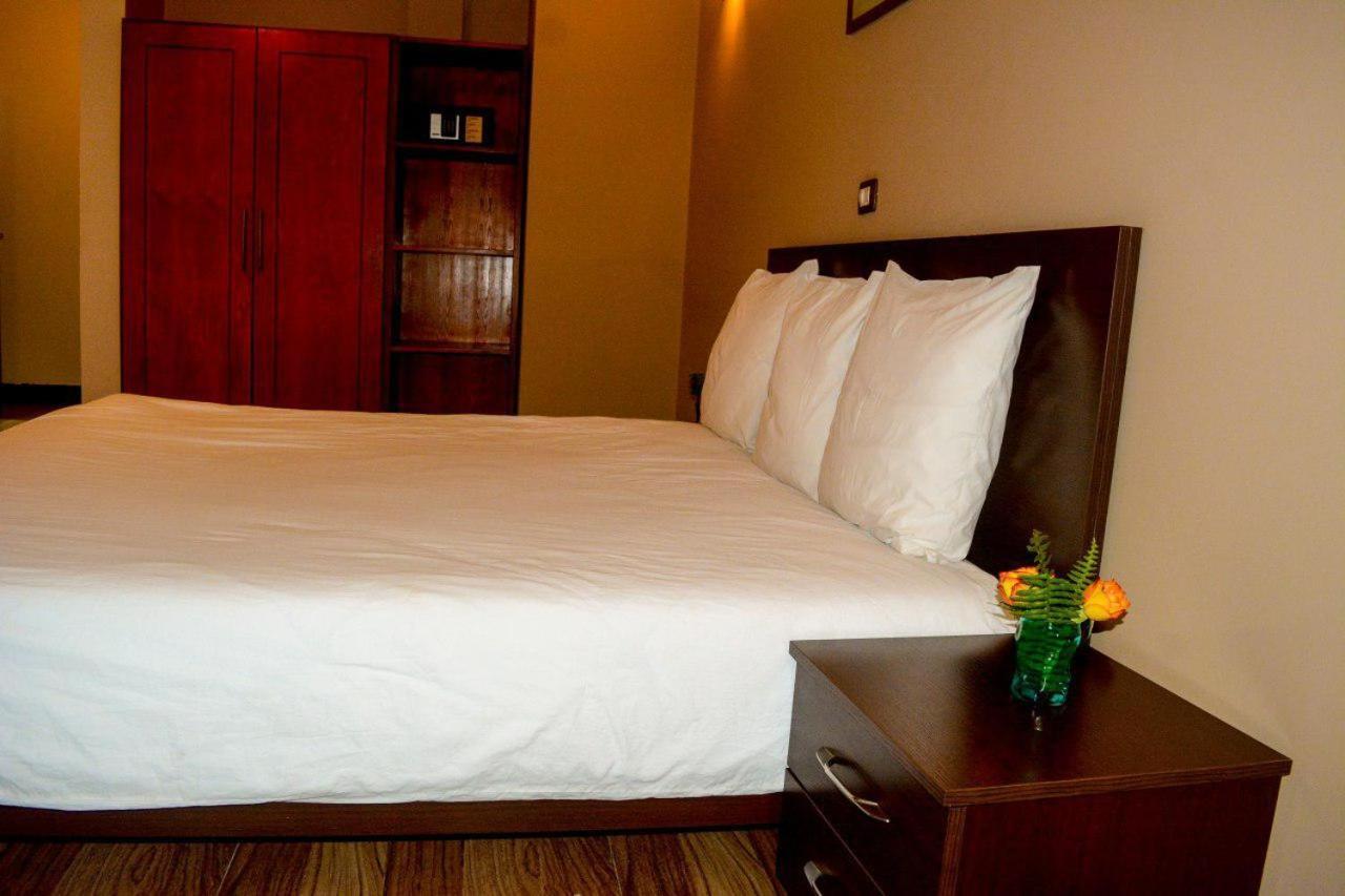 Melodie Hotel Addis Abeba Buitenkant foto
