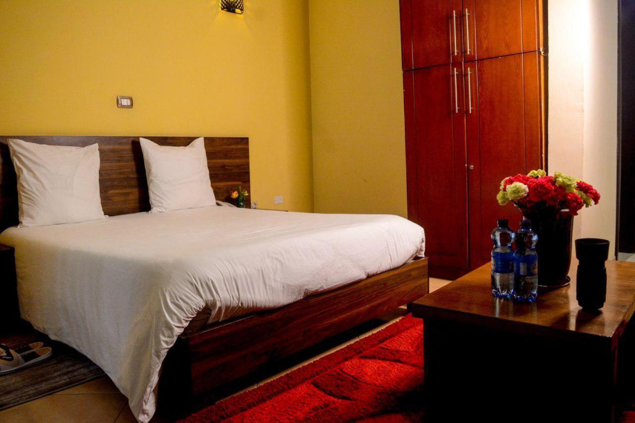 Melodie Hotel Addis Abeba Buitenkant foto
